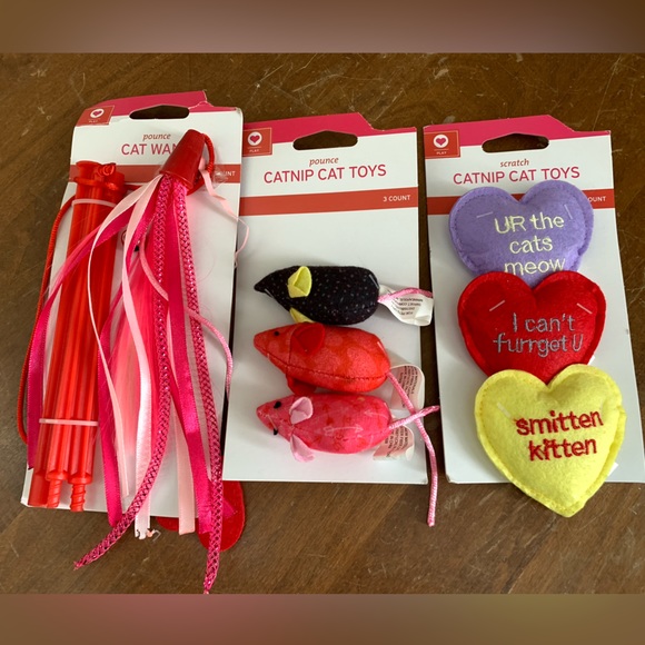Valentine themed Cat Toys - Lot of 3 - Picture 1 of 1